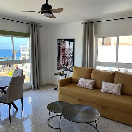 Cornelias Tc3 Atico Apartmán *