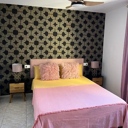 Cornelias Tc3 Atico * Los Cristianos (Tenerife)